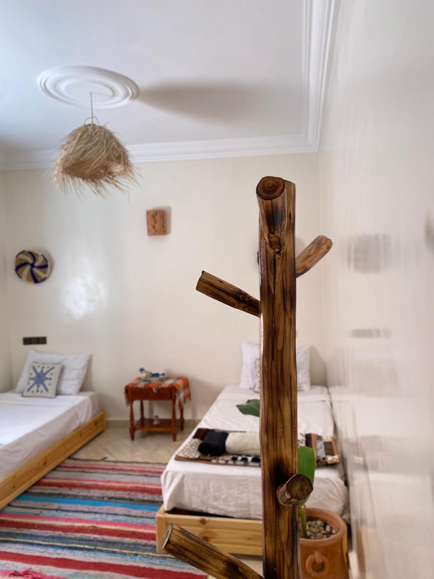 Chill Surfer Hostel Tamraght Exterior photo