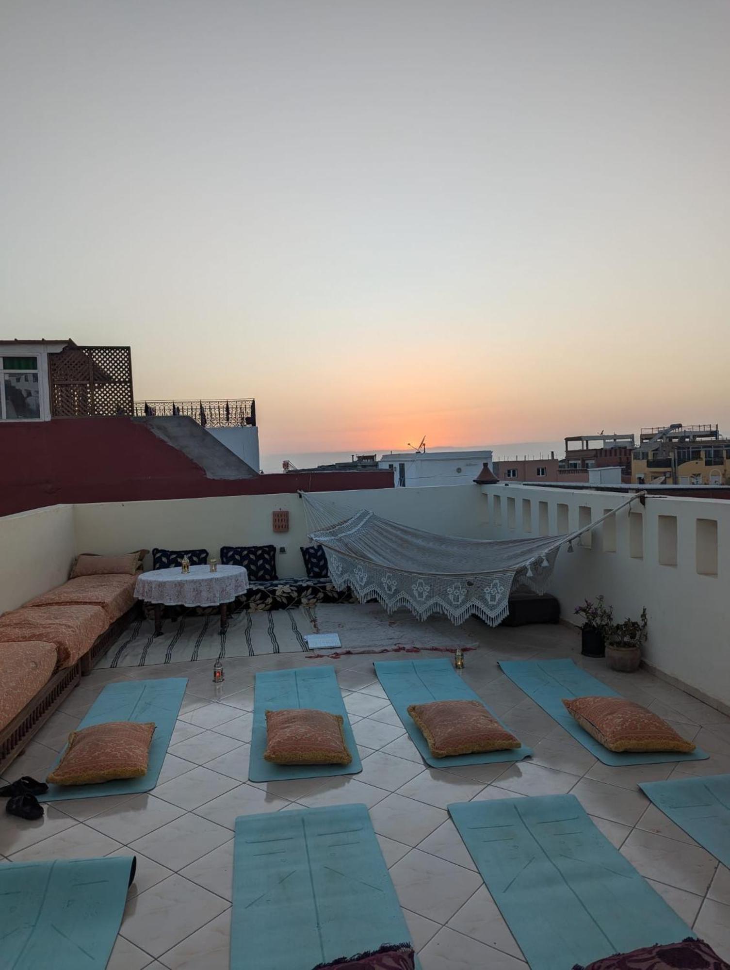 Chill Surfer Hostel Tamraght Exterior photo
